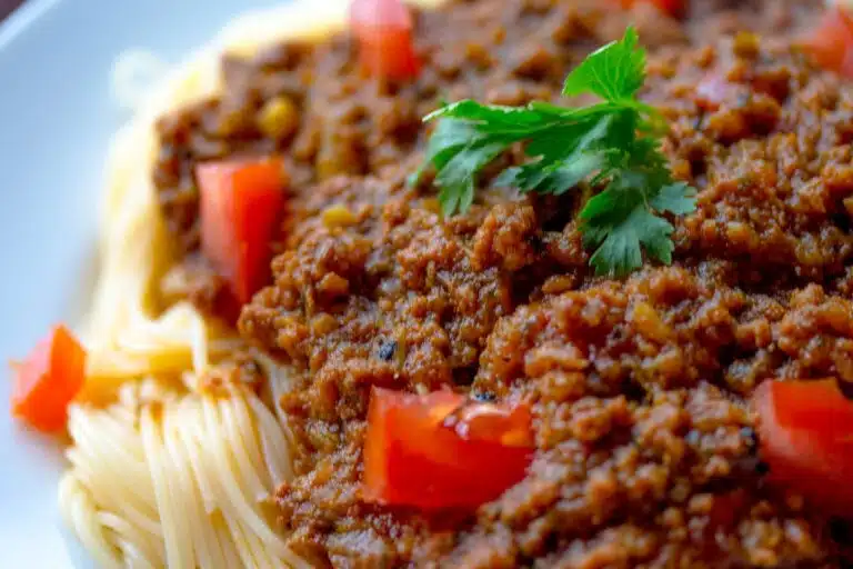 Marinara and spaghetti sauces side by side, illustrating the delicious contrast in flavor and texture.