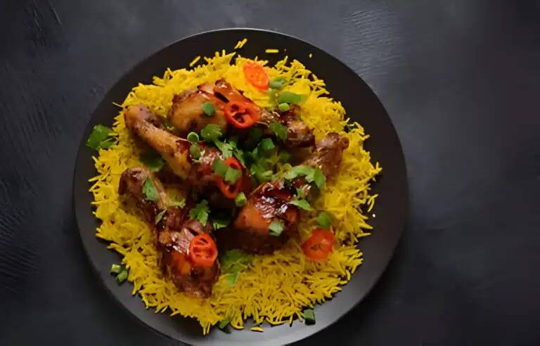 Chicken and Yellow Rice Recipe - A Flavorful Meal 🍗🌾